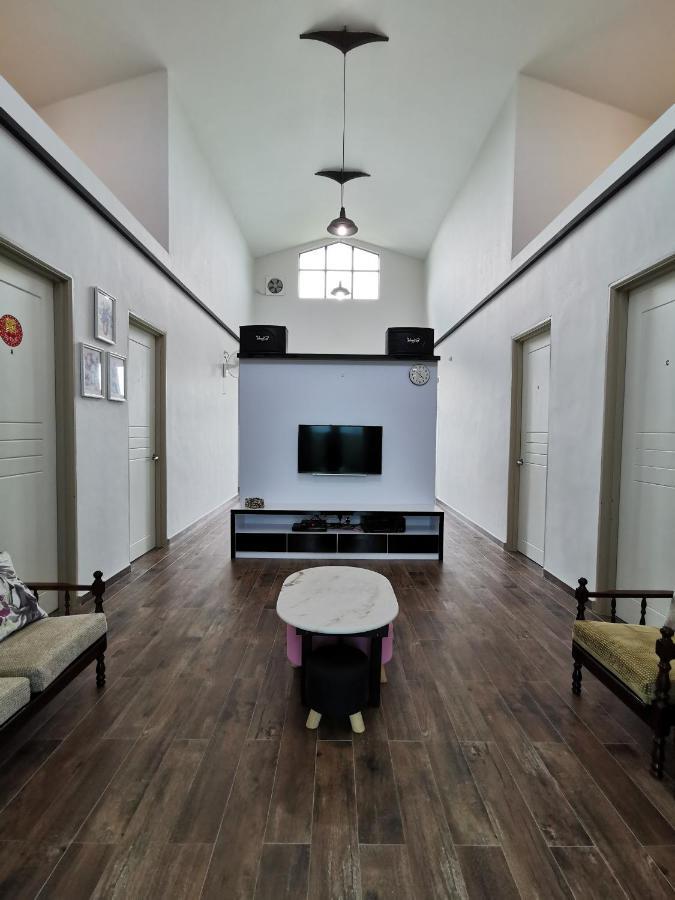 Orchard Villa Melaka Exterior photo